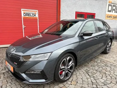 Używany Skoda Octavia RS 245 KM (180 kW) 2021 Szary Kombi