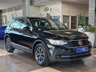 Gebraucht VW Tiguan 150 PS (110 kW) 2021 Schwarz SUV