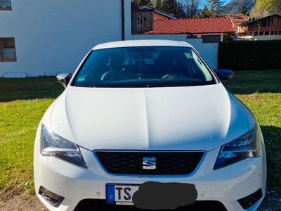 Usata Seat Leon ST CONNECT 125 CV (91 kW) 2015 Bianco Station wagon