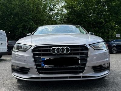 Silber Gebraucht 2015 Audi A3 Limousine | 12.300 € (Etwas zu teuer)