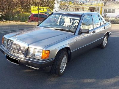 Usata Mercedes 190 118 CV (86 kW) 1989 Grigio Berlina