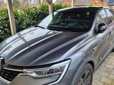 Begagnad Renault Arkana 140 HK (102 kW) 2021 Grå SUV
