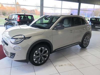 Neu Fiat 600 La Prima 101 PS (74 kW) 2025 Capuccini beige Limousine