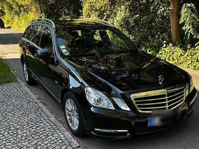 Mercedes E200
