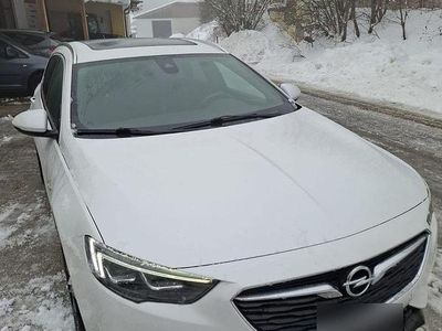 Weiß Gebraucht 2019 Opel Insignia Innovation Kombi | 17.900 € (Teuer)