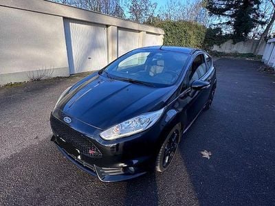 Gebraucht Ford Fiesta Sport 182 PS (133 kW) 2014 Schwarz Kleinwagen
