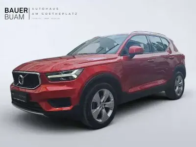 Gebraucht Volvo XC40 Momentum 129 PS (94 kW) 2022 Rot SUV