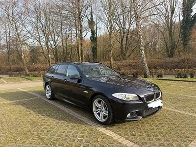 Gebraucht BMW 530 M Sport 258 PS (189 kW) 2013 Blau Kombi