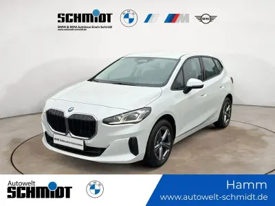 Gebraucht BMW 220 Active Tourer 163 PS (119 kW) 2025 Weiß Van / Kleinbus