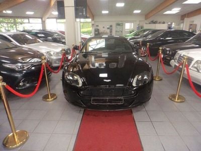 Aston Martin V12 Vantage