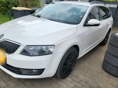 Usata Skoda Octavia Elegance 105 CV (77 kW) 2014 Bianco Station wagon