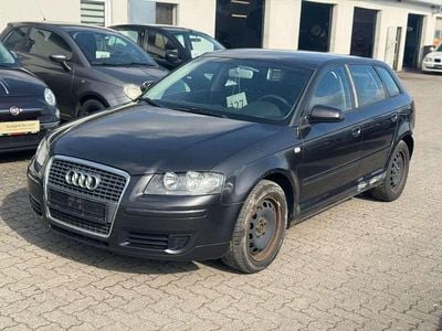 Second-hand Audi A3 Sportback Attraction 105 CP (77 kW) 2005 Gri Hatchback