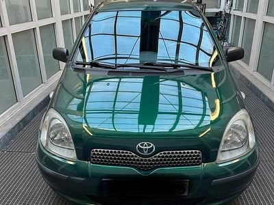 Gebraucht Toyota Yaris 87 PS (63 kW) 2003 Grün Kleinwagen