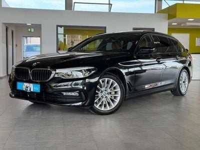 Black sapphire metallic Gebraucht 2017 BMW 530 Sport Line Kombi | 28.495 € (Fairer Preis)