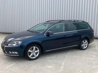 Gebraucht VW Passat 122 PS (89 kW) 2011 Blau Kombi