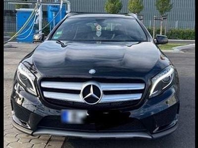 Usata Mercedes GLA200 AMG line 156 CV (114 kW) 2015 Nero SUV