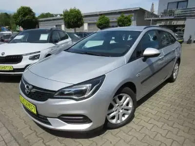 Gebraucht Opel Astra Edition 122 PS (89 kW) 2020 Argon silber/ice silver (m2) Kombi