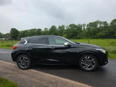 Gebraucht Infiniti Q30 170 PS (125 kW) 2016 Schwarz SUV