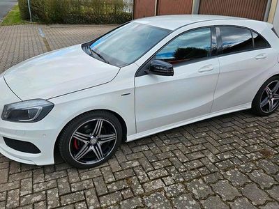 Gebraucht Mercedes A250 AMG line 211 PS (155 kW) 2013 Weiß Limousine
