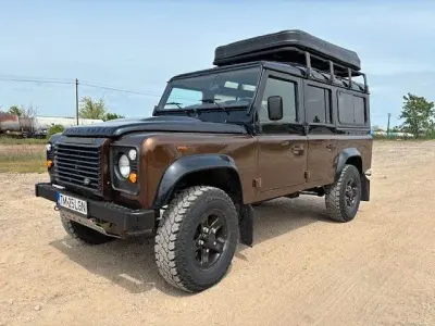 Begagnad Land Rover Defender 122 HK (89 kW) 2012 Brun Kombi