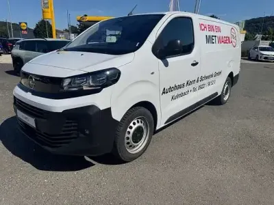 Używany Opel Vivaro Edition 144 KM (105 kW) 2024 Biały Minivan