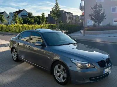Gebraucht BMW 525 Luxury Line 197 PS (144 kW) 2009 Grau Limousine