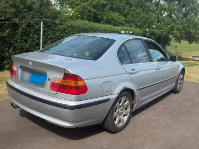 Gebraucht BMW 320 170 PS (125 kW) 2003 Silber Limousine
