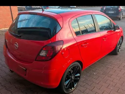 Gebraucht Opel Corsa 90 PS (66 kW) 2014 Rot Kleinwagen