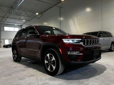 Rot Gebraucht 2022 Jeep Grand Cherokee SUV | 45.799 € (Guter Preis)