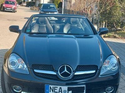 Second-hand Mercedes SLK200 184 CP (135 kW) 2008 Negru Cabrio