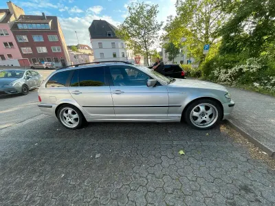 Gebraucht BMW 320 150 PS (110 kW) 2005 Silber Kombi
