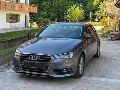 Usata Audi A3 105 CV (77 kW) 2014 Argento Berlina