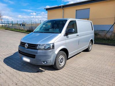 Gebraucht VW Transporter 102 PS (75 kW) 2010 Silber Van