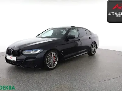 Używany BMW M550 Performance 530 KM (389 kW) 2022 Szary Sedan/Limuzyna