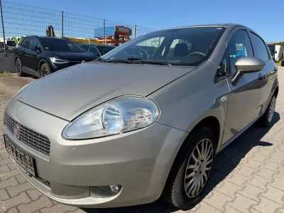 Gebraucht Fiat Grande Punto Active 65 PS (47 kW) 2009 Grau Kleinwagen