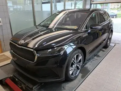 Gebraucht Skoda Enyaq iV Lounge 194 kW (265 PS) 2023 Schwarz SUV