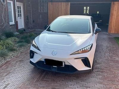 Gebraucht MG MG4 EV 125 kW (170 PS) 2023 Weiß Kleinwagen