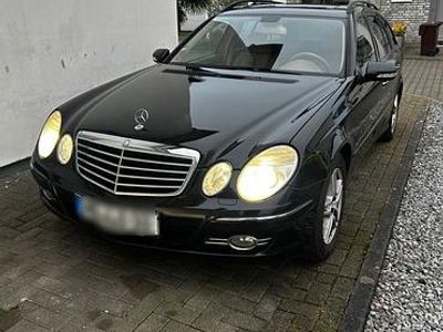 Mercedes E320