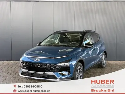 Neu Hyundai Bayon Comfort 79 PS (58 kW) 2025 Mangrove green / dach schwarz SUV