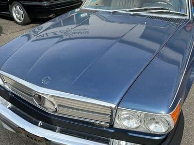 Gebraucht Mercedes 560 231 PS (169 kW) 1987 Blau Cabrio