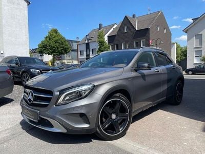 Mercedes GLA220