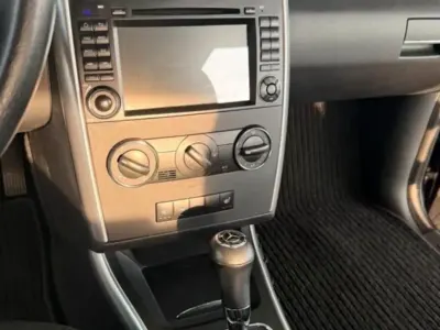 Używany Mercedes B200 2010 Czarny Minivan