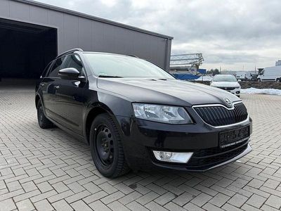 Gebraucht Skoda Octavia Ambition 105 PS (77 kW) 2014 Schwarz Kleinwagen
