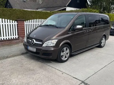 Gebraucht Mercedes Viano Edition 163 PS (119 kW) 2014 Braun Van / Kleinbus