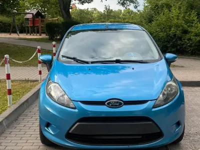 Używany Ford Fiesta 68 KM (50 kW) 2011 Niebieski Hatchback