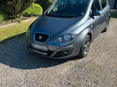 Gebraucht Seat Altea XL 140 PS (102 kW) 2015 Grau Van / Kleinbus