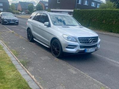 Usata Mercedes ML350 265 CV (194 kW) 2011 Argento SUV