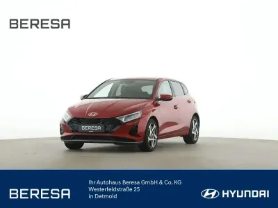 Neu Hyundai i20 Prime 101 PS (74 kW) 2025 Rot Kleinwagen