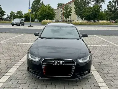 Gebraucht Audi A4 S-Line 177 PS (130 kW) 2012 Schwarz Kombi