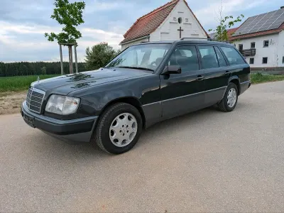 Brugt Mercedes E220 150 HK (110 kW) 1994 Sort Stationcar